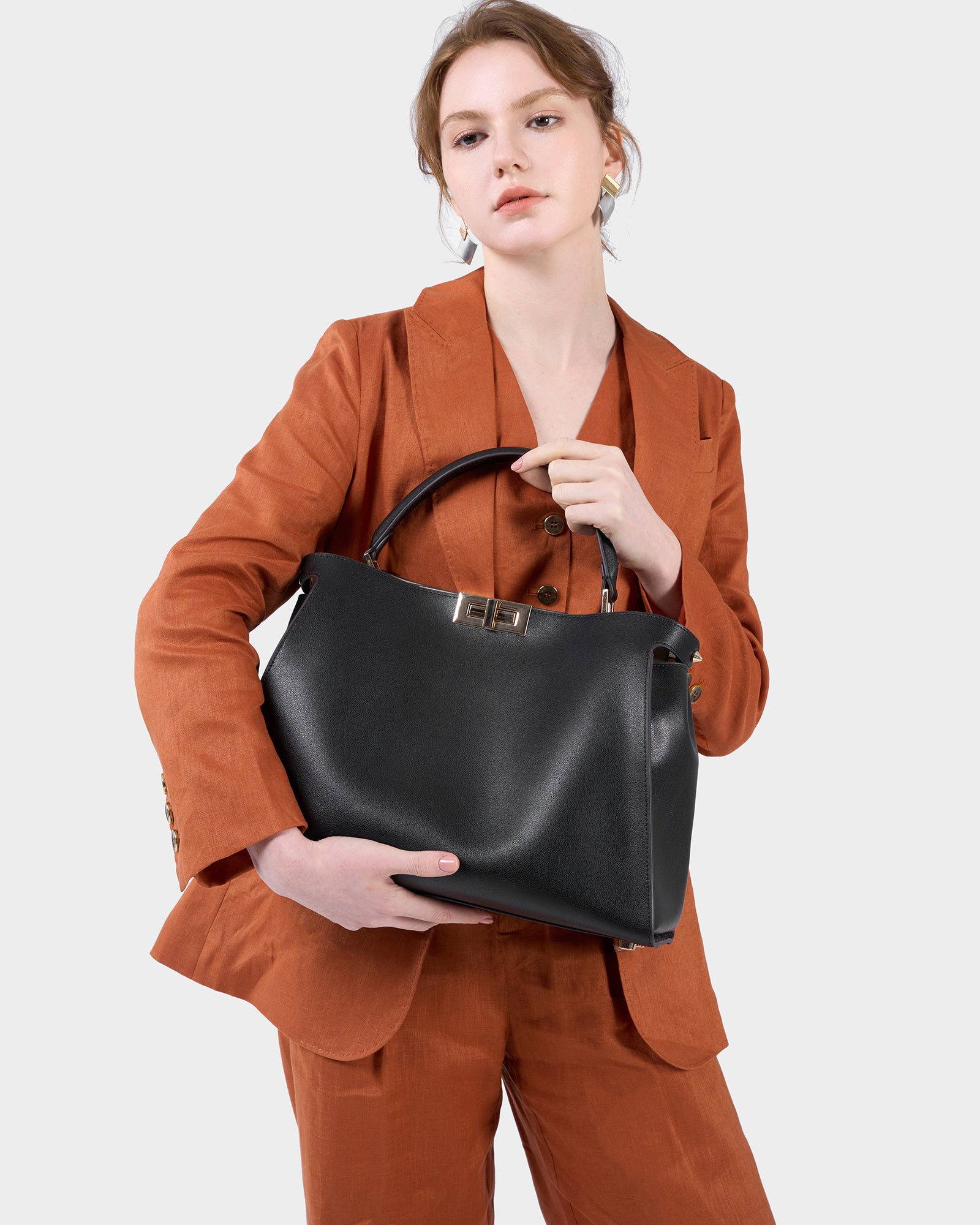 Luxe Aura Bag