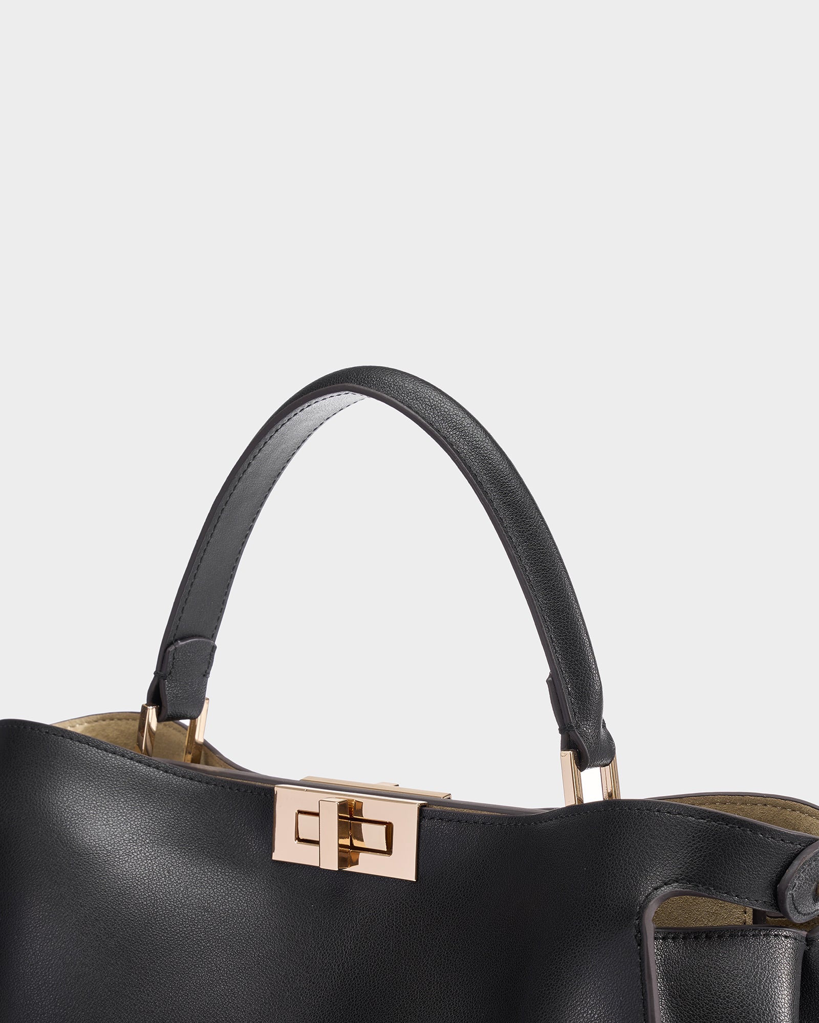 Luxe Aura Bag